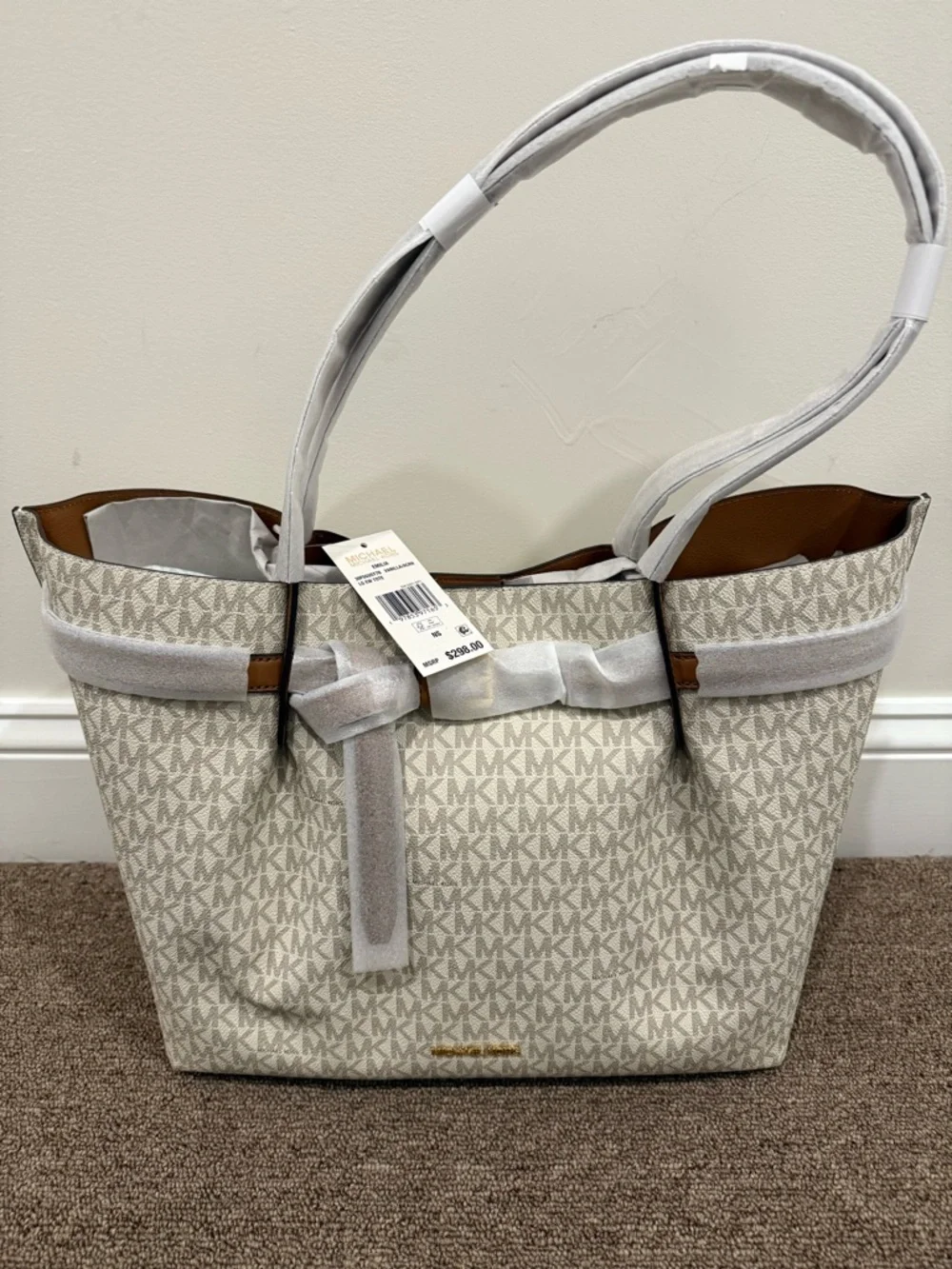 Michael Kors Emilia Large Center Zip Pocket Tote Bag, Purse, Vanilla/acorn - Picture 7 of 10
